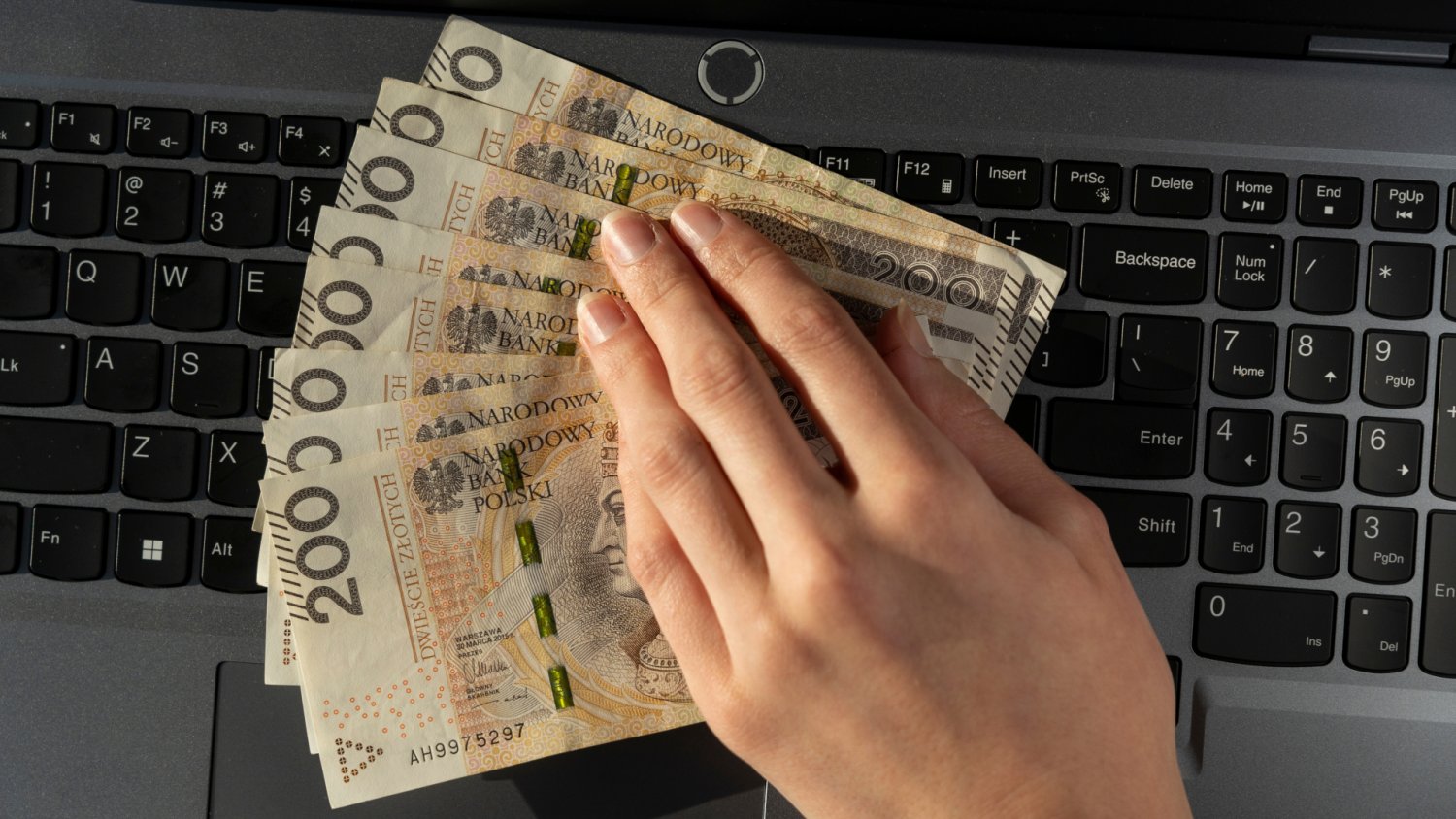 Od 1 stycznia ponad 1000 zł. Nowa grupa Polaków będzie mogła dostać ważne świadczenie