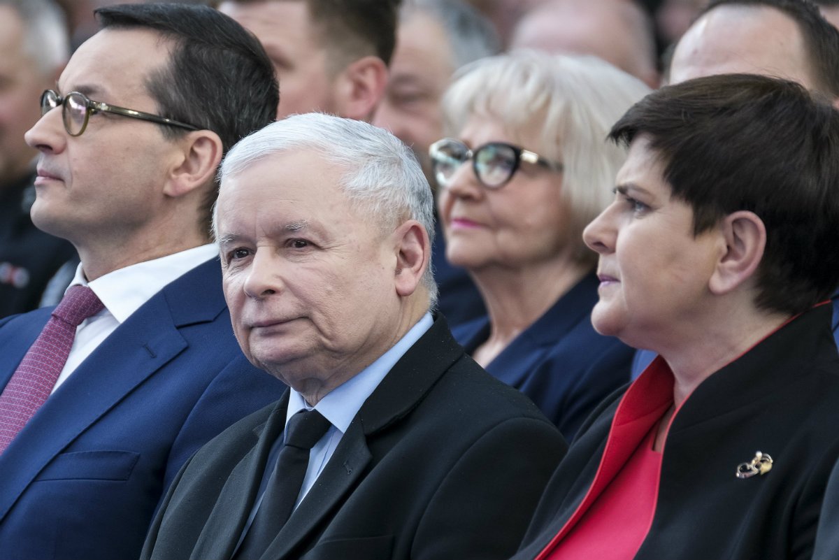 Politycy PiS mogą mieć powody do niepokoju. Z najnowszego sondażu Instytutu Badań Spraw Publicznych wynika, że nawet w wyborach do Sejmu i Senatu nie mogą być pewni sukcesu.