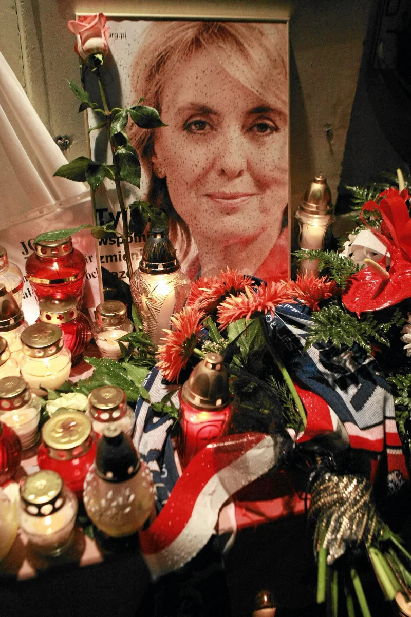Paweł Deresz nie pozwoli na ekshumację żony. Radzi prokuratorowi, by ekshumował zwłoki Lecha Kaczyńskiego