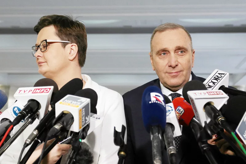 Teoretycznie w piątek przypieczętowano koalicję PO i Nowoczesnej.
