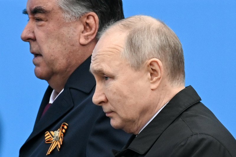 Rosyjscy dziennikarze skrytykowali Putina. "Zamienił się w żałosnego, paranoicznego dyktatora"