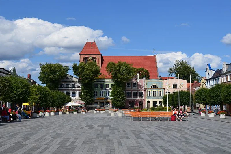 Puck powiedział "nie" Prawu i Sprawiedliwości. Na zdjęciu plac Wolności w Pucku.