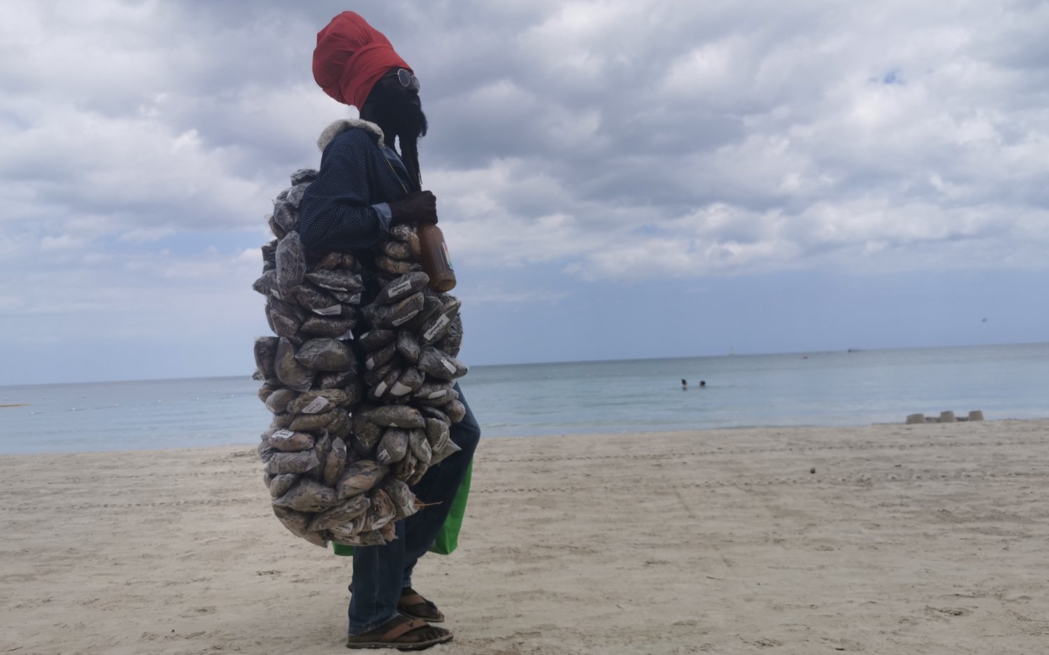 Nawet na Jamajce taki widok nie należy do codzienności.