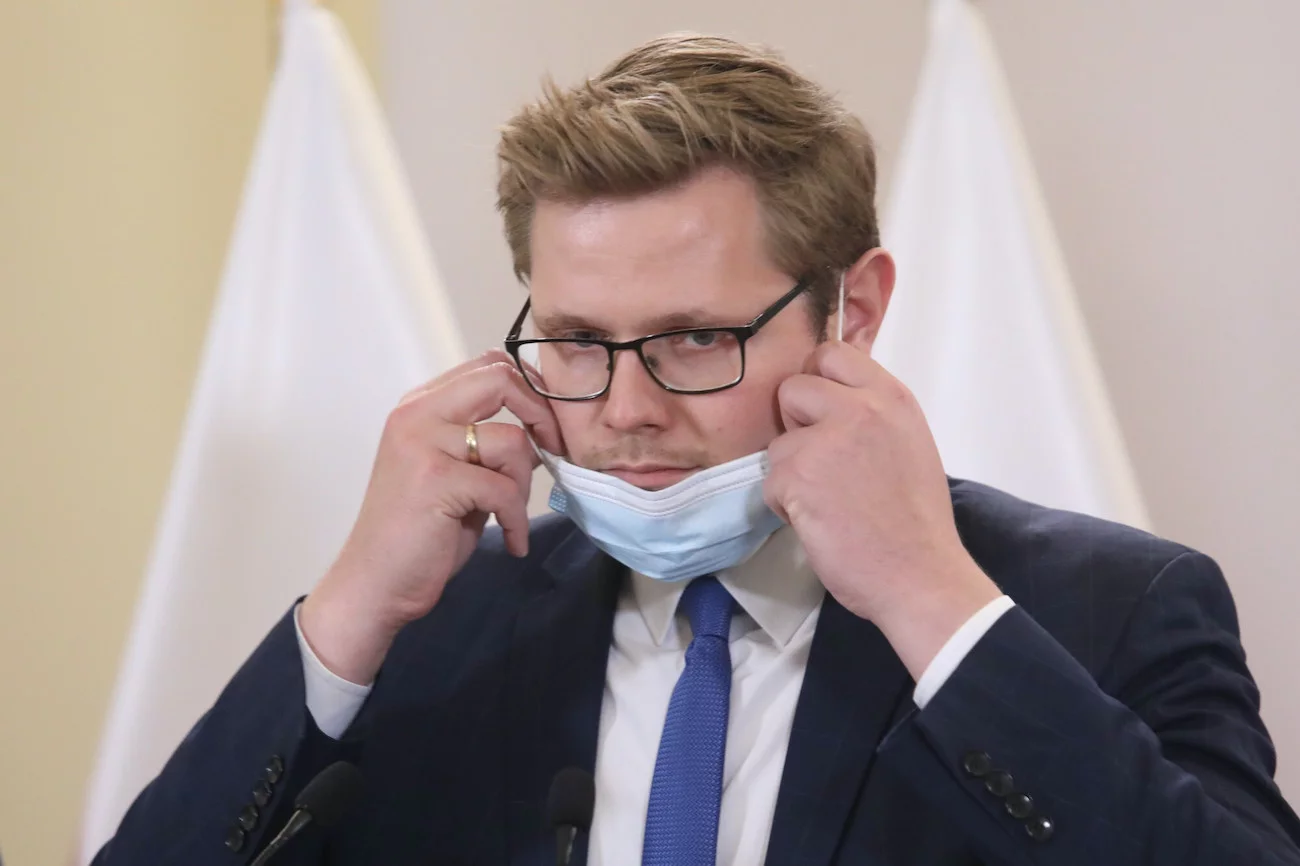Wiceminister Michał Woś reaguje na nowe doniesienia ws. Pegasusa.