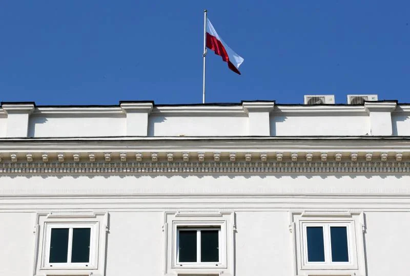 Flaga nad Pałacem Prezydenckim. Ordo Iuris popiera wniosek Jana Rodziewicza o zastąpienie biało-czerwonej flagi Polski nad Pałacem Prezydenckim Chorągwią Rzeczypospolitej.