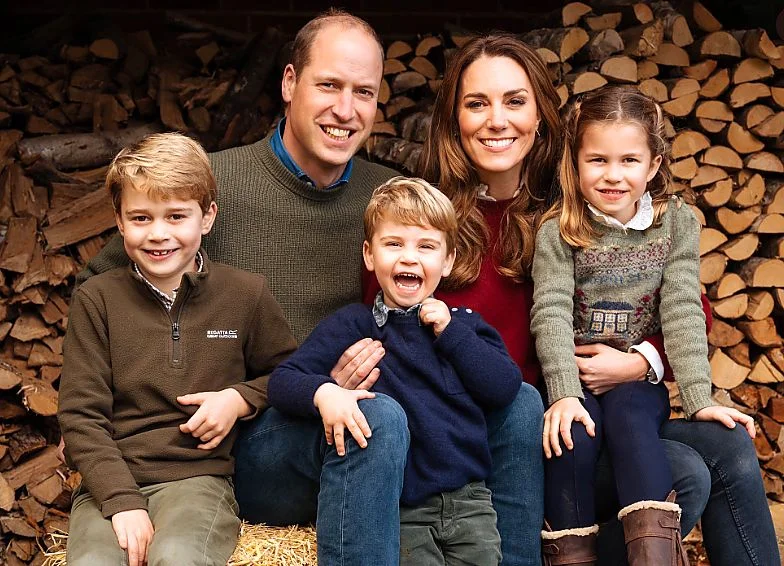 Książę William i jego żona Kate Middleton oraz trójka dzieci: książę Jerzy, księżniczka Karolina oraz książę Ludwik.