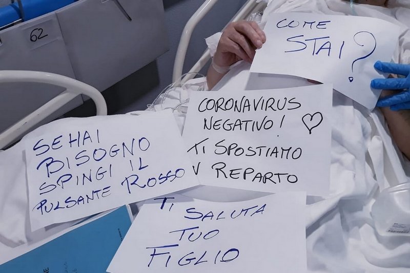 Pielęgniarki robią co mogą, aby pocieszać pacjentów.