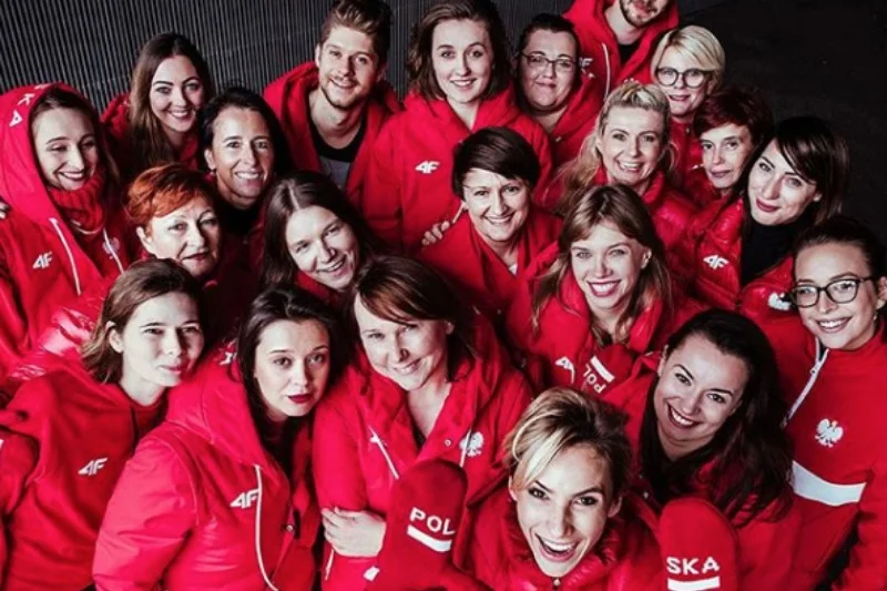 Za przygotowaniem kolekcji olimpijskiej stoi cały zespół, który musi mieć na względzie wiele istotnych szczegółów