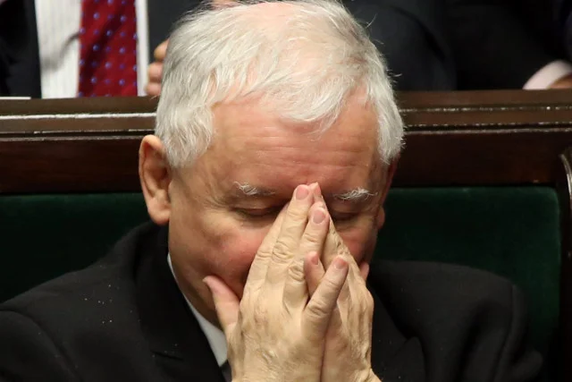 Kłopoty PiS wciąż trwają. Kolejny sondaż pokazuje, że PO jest tylko o krok.