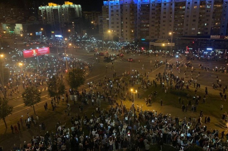 Alaksandr Tarajkouski zginął w trakcie poniedziałkowych protestów po wyborach prezydenckich na Białorusi.