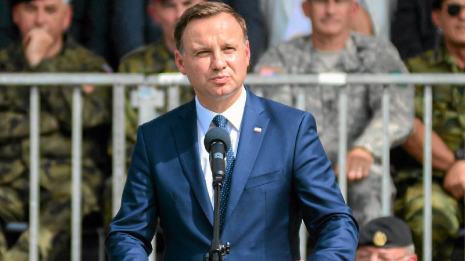 Prezydent chce silnej armii, która będzie pracować na polskim sprzęcie wojskowym.