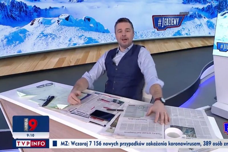 Goście i prowadzący "#Jedziemy" żartowali ze Strajku Kobiet.