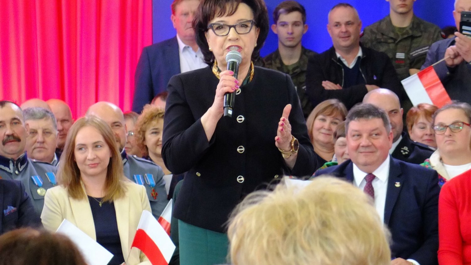 Elżbieta Witek pochodzi z Jawora. Komentarze mieszkańców po aferze z OIOM