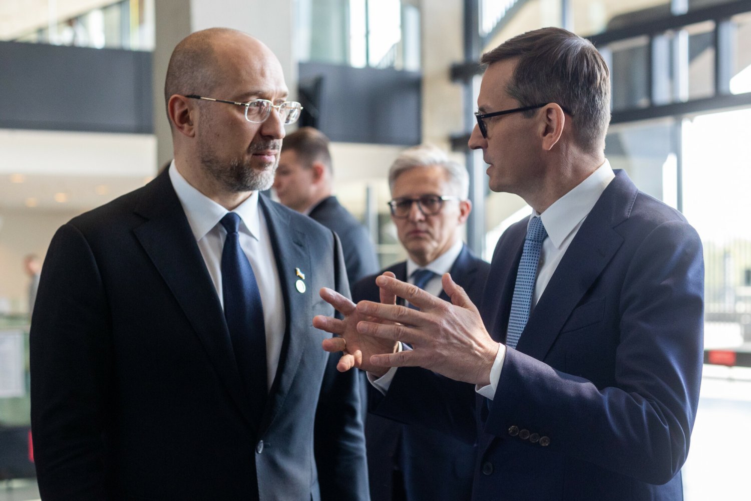 Premier Ukrainy Denys Szmyhal i premier Polski Mateusz Morawiecki.