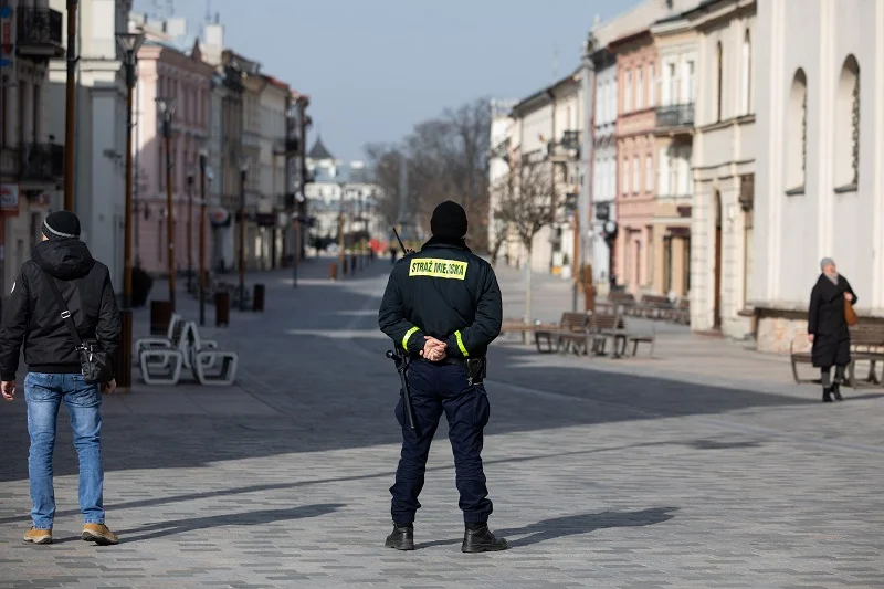 Sąd Najwyższy orzekł, że nie wolno ograniczać prawa do przemieszczania się za pomocą rozporządzenia.