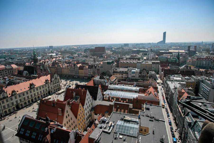 10.04.2015 Wrocław . Widok z wieży kościoła św. Elżbiety .