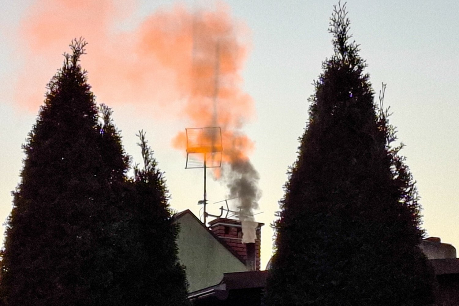 Obowiązek wymiany starych kominków lub pieców. Za brak jego spełnienia grozi nawet 5 tysięcy złotych kary.