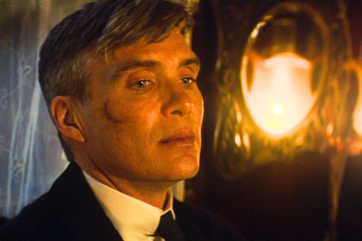 Nowy klip z filmu "Peaky Blinders". Tommy Shelby ma godnego następcę Cillian Murphy jako Tommy Shelby w filmie "Peaky Blinders: Nieśmiertelny"
