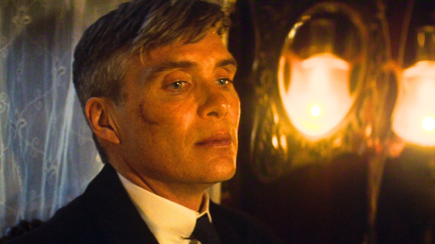 Nowy klip z filmu "Peaky Blinders". Tommy Shelby ma godnego następcę Cillian Murphy jako Tommy Shelby w filmie "Peaky Blinders: Nieśmiertelny"