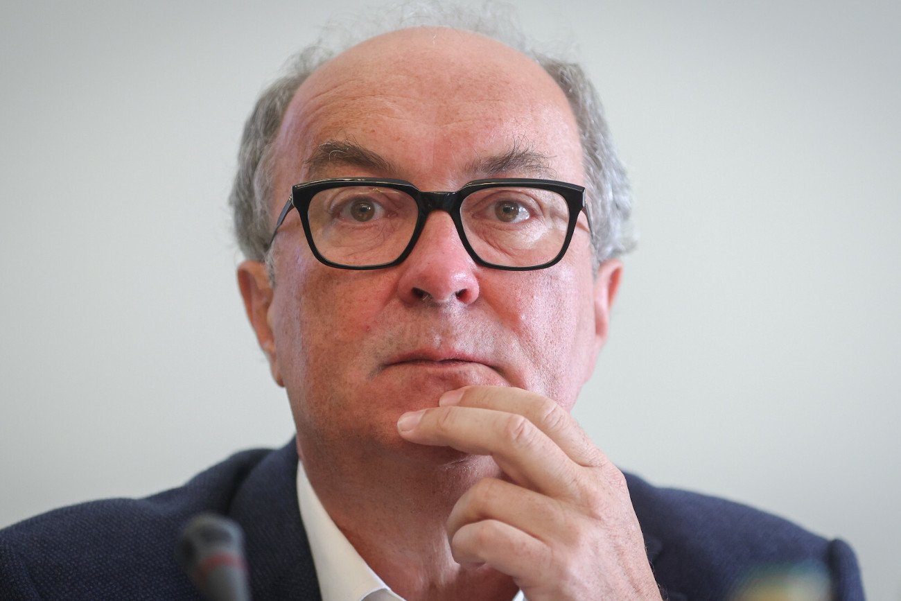 Jak na razie z klubu Lewicy odeszło pięcioro parlamentarzystów, ale według ustaleń Interii o rezygnacji myśli jeszcze nawet kilkanaście osób, głównie z dawnego SLD.