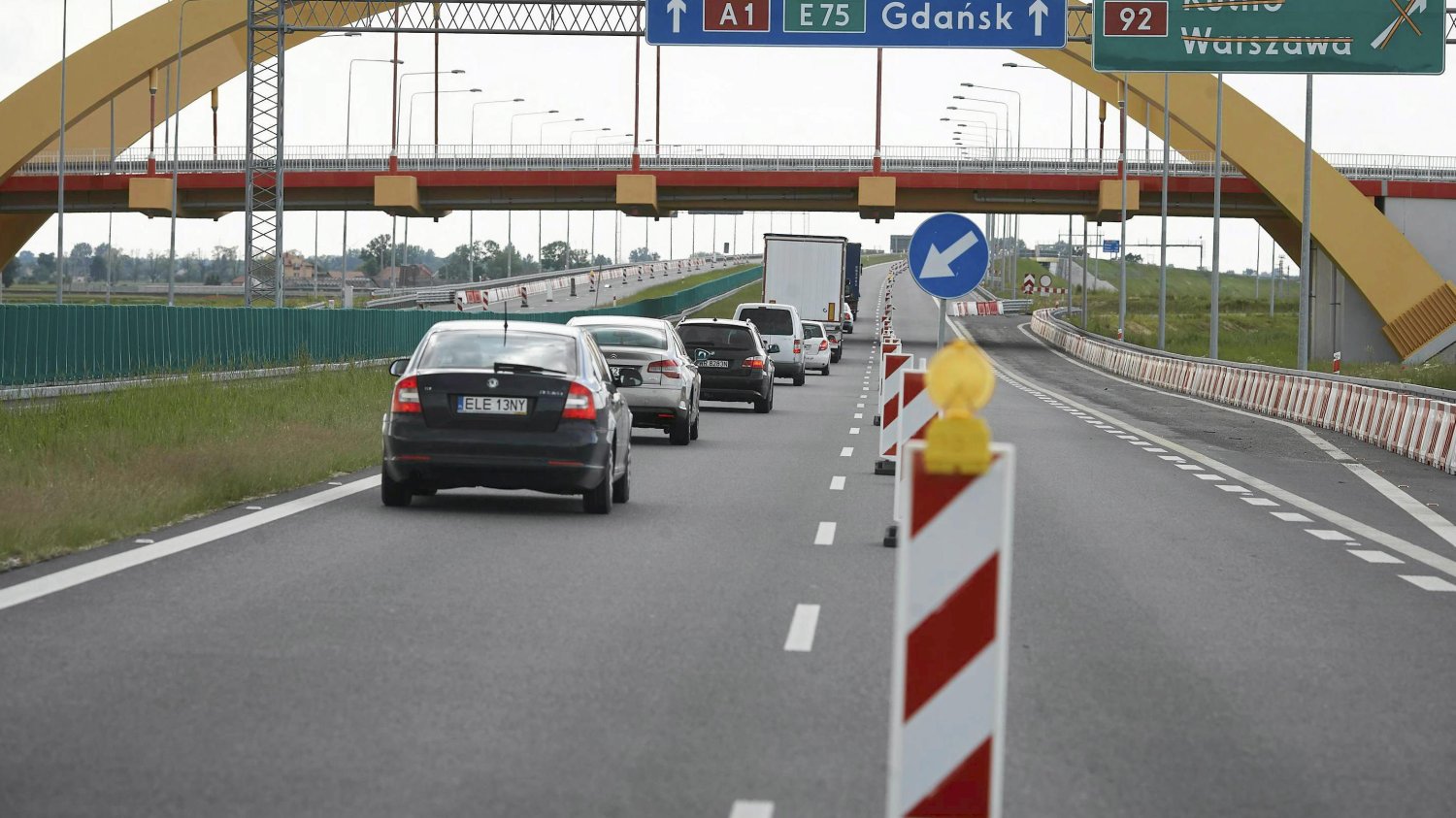 Dziesięć groszy za kilometr autostrady. Tyle kierowcy zapłacą w systemie viaTOLL