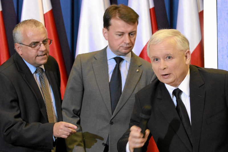 Adam Lipiński z PiS przyznaje, że wiele tez Macierewicza się nie sprawdziło