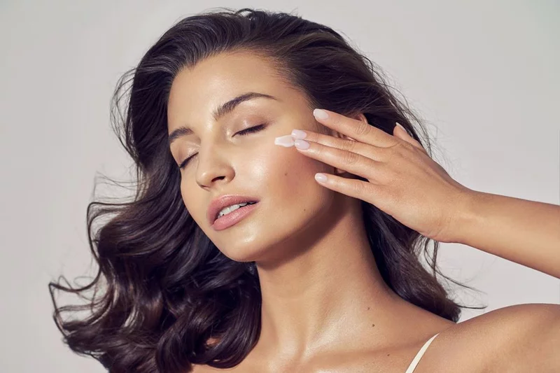 JUSEE Cosmetics to nowa marka stworzona przez Julię Wieniawę