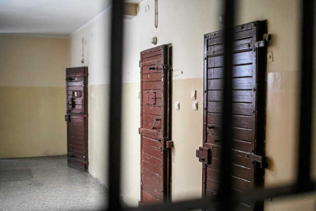 "Do Rzeczy": Były dziennikarz Marcin D. trafił do aresztu za posiadanie narkotyków.