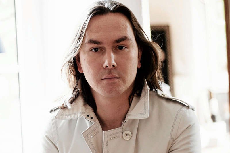 Tomasz Ossoliński: W Warszawie ludzie żyją niezwykle szybko. Bardzo mało dbają o relacje między sobą