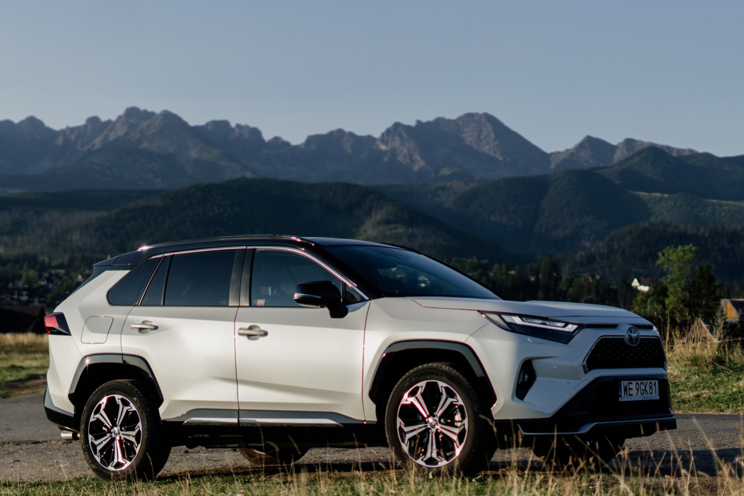 Pojechałem w góry RAV4. Dla mnie Toyota w tej wersji to gamechanger