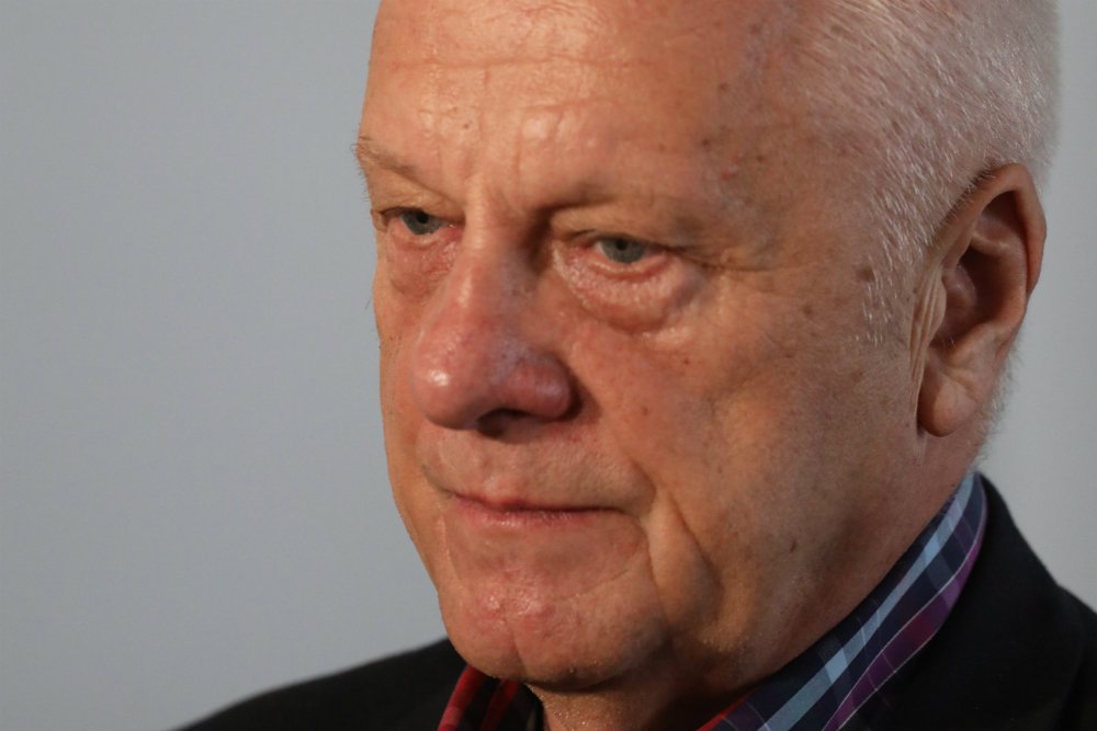 CBA zatrzymalo trzech biznesmenów. Mieli wręczać korzyści majątkowe Stefanowi Niesiołowskiemu.