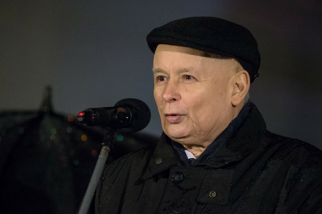 "PiS utracił kontrolę nad internetem". Ekspert zdradza, kto teraz będzie "czarnym koniem" sieci.