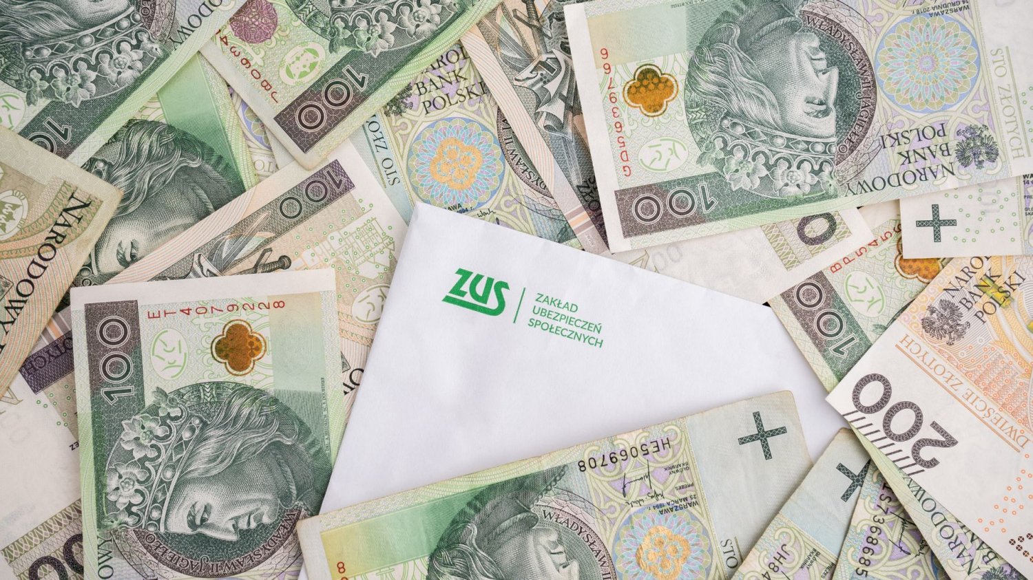 ZUS przekazał nowe zasady wypłacania 800 plus dla obywateli Ukrainy.