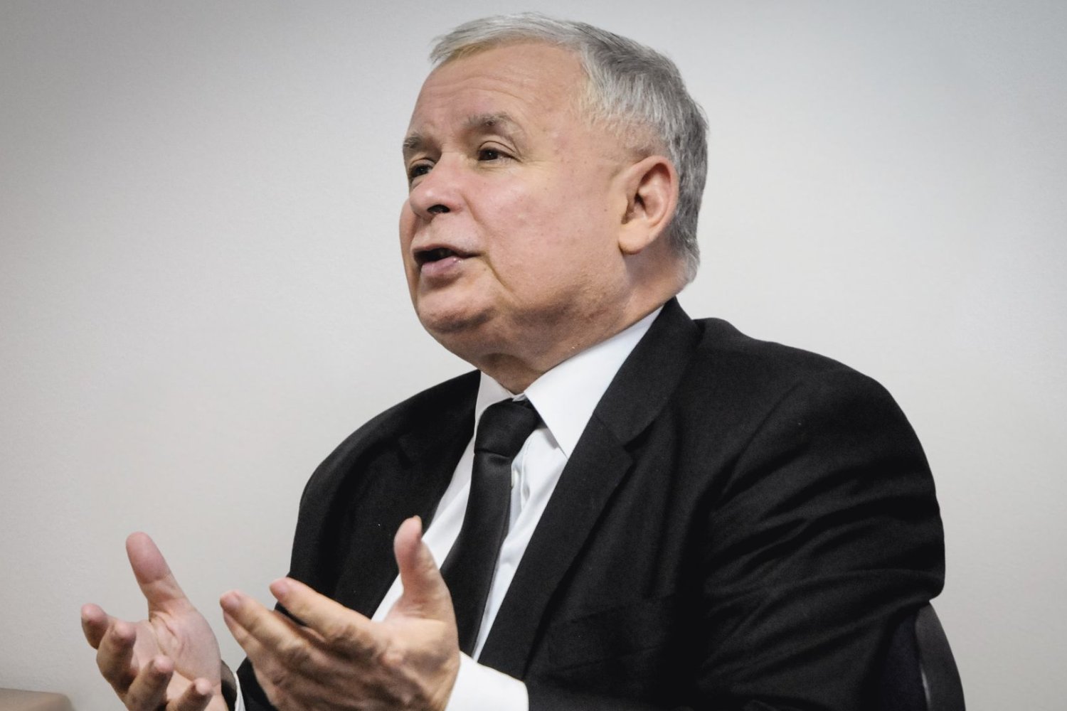 Kaczyński prosi o wpłaty na PiS, bo jest krucho. Tymczasem sprawozdanie finansowe pokazuje coś innego. Kaczyński, prezes PiS