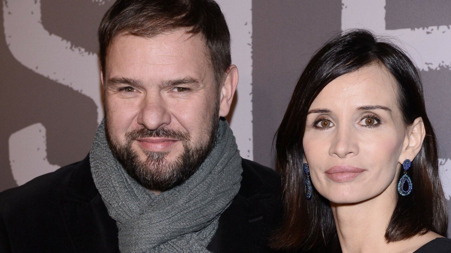 Tomasz Karolak i Viola Kołakowska praktykują ceremonię Kambo, która polega na wstrzykiwaniu sobie jadu amazońskiej żaby. Tomasz Karolak i Viola Kołakowska praktykują ceremonię Kambo, która polega na wstrzykiwaniu sobie jadu amazońskiej żaby.