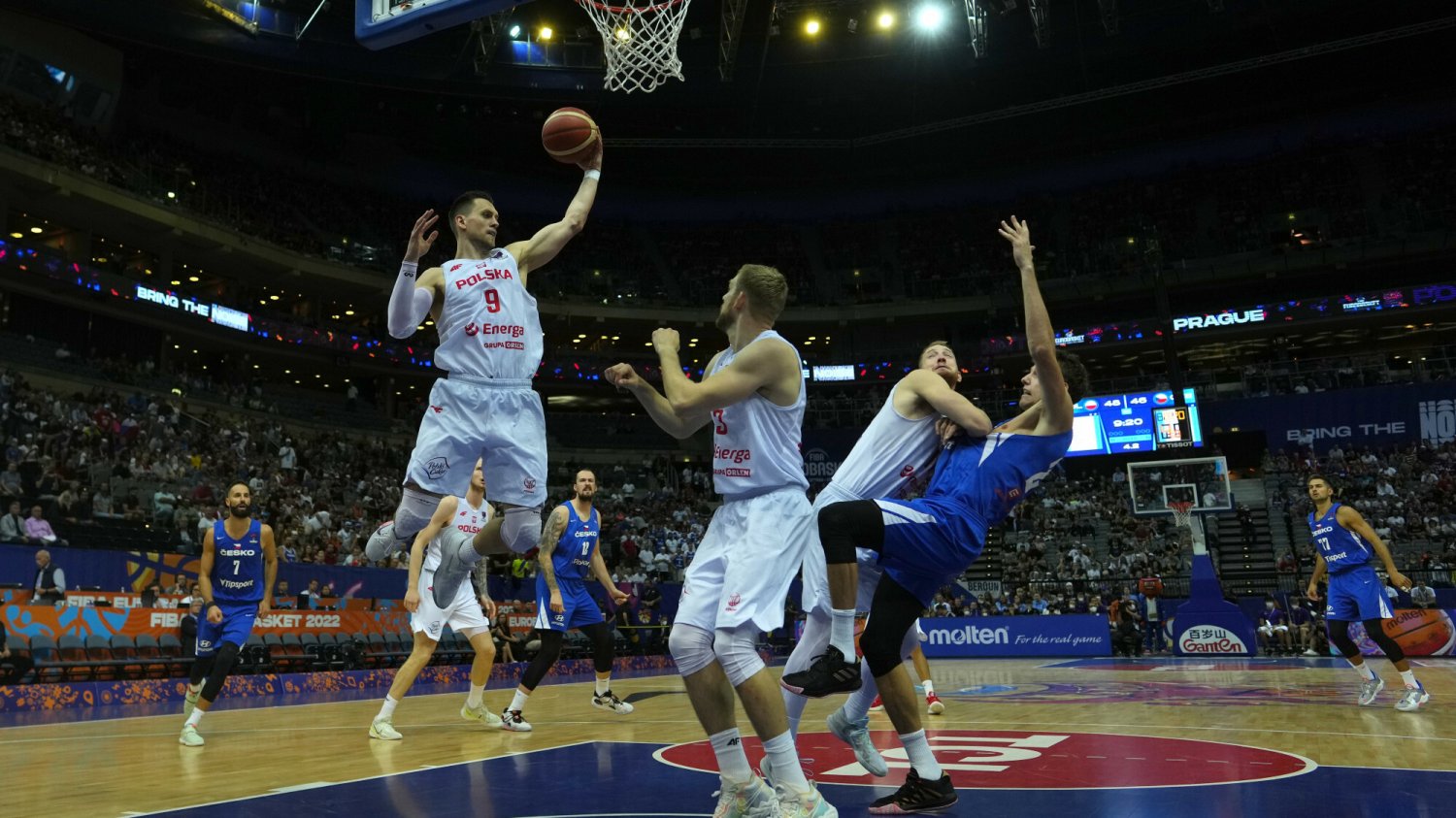 Polacy ograli Czechów na początek EuroBasketu. Świetny start naszej kadry