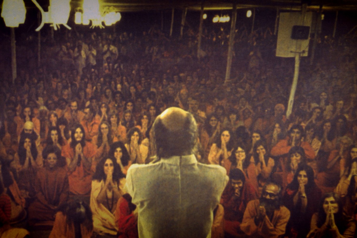 "Bardzo dziki kraj" to bulwersujący dokument Netflixa o ruchu Sannjas w Ameryce