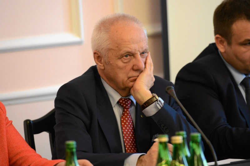 Stefan Niesiołowski zapowiada, że Platforma będzie ostro konfrontowała się z PiS-em.