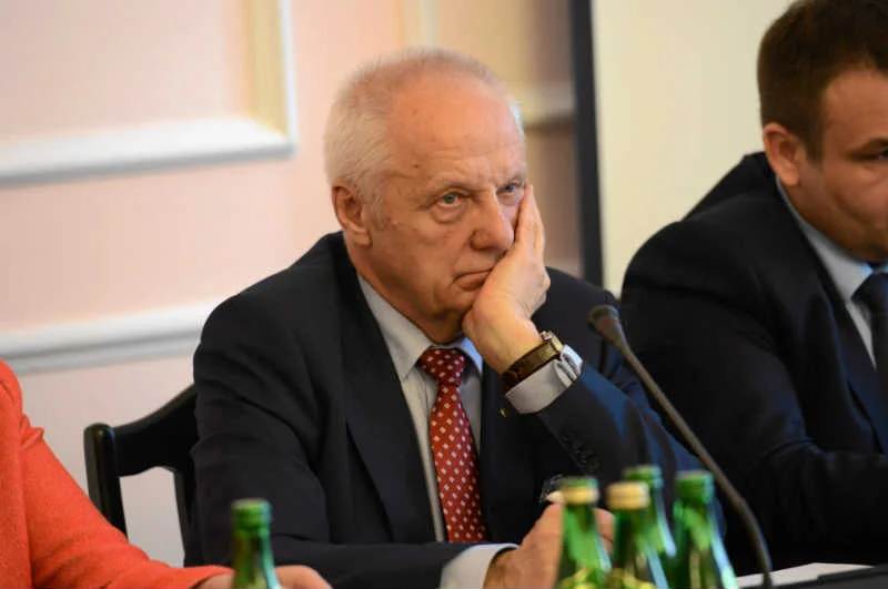 Stefan Niesiołowski zapowiada, że Platforma będzie ostro konfrontowała się z PiS-em.