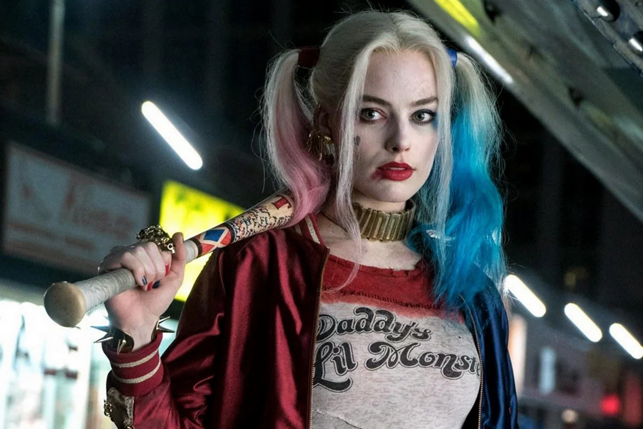 Margot Robbie w roli Harley Quinn.