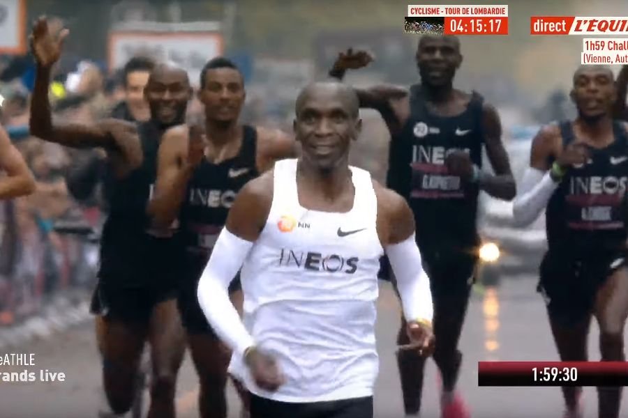 Eliud Kipchoge jako pierwszy człowiek na świecie przebiegł maraton w mniej niż dwie godziny