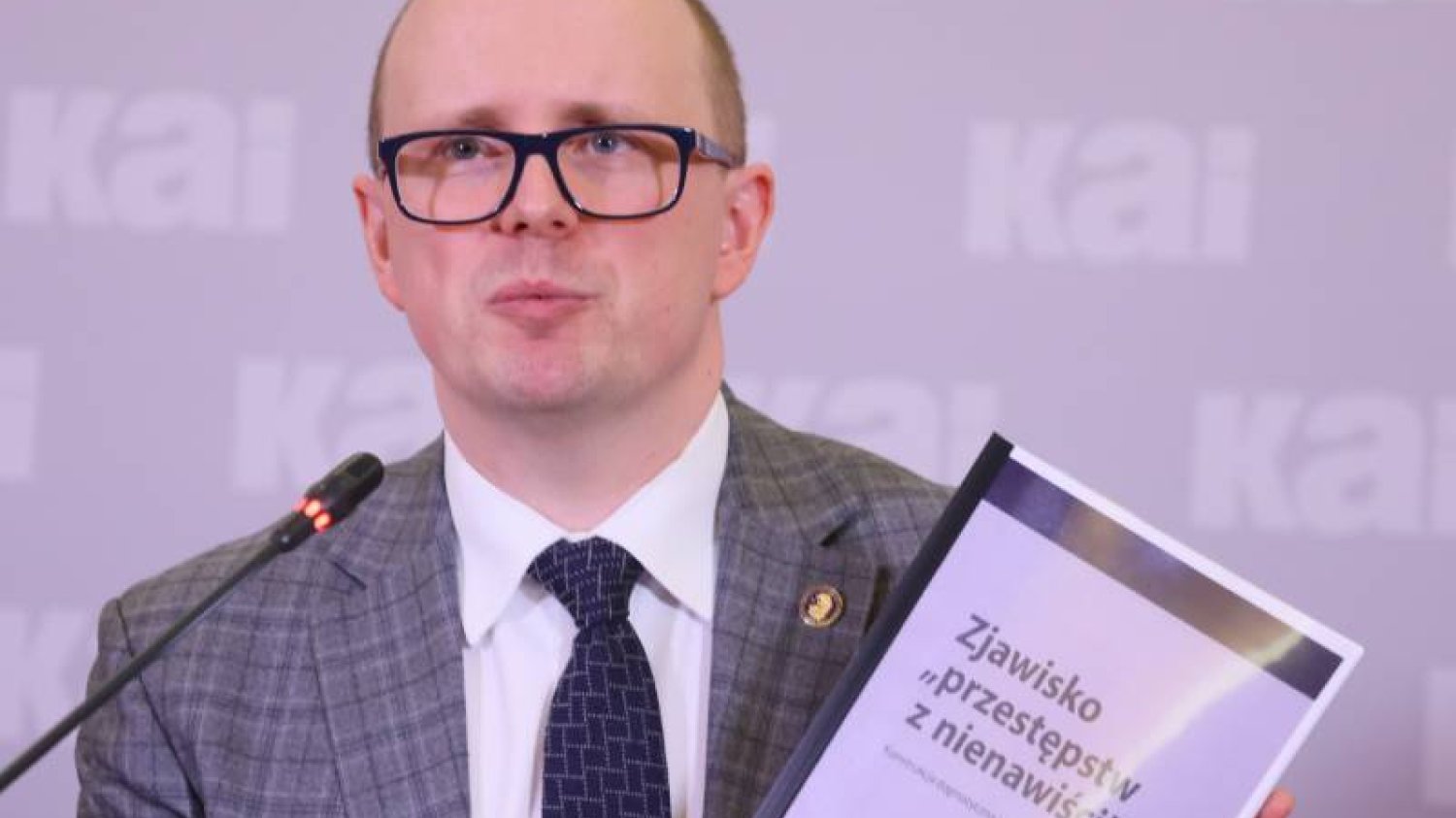 Prezes organizacji Ordo Iuris - Jerzy Kwaśniewski, podał na Twitterze dokładne nazwy środków wczesnoporonnych, a także informacje jak z ich pomocą przeprowadzić aborcję