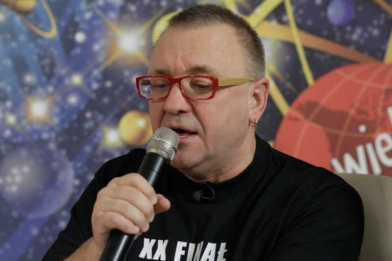 Jerzy Owsiak ocenia, że kolejne przypadki nieudzielenia pomocy bulwersują nie tylko jego, ale miliony Polaków.