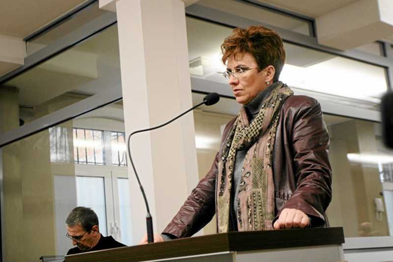 Aleksandra Jakubowska przed sądem w Opolu, 2010 r.