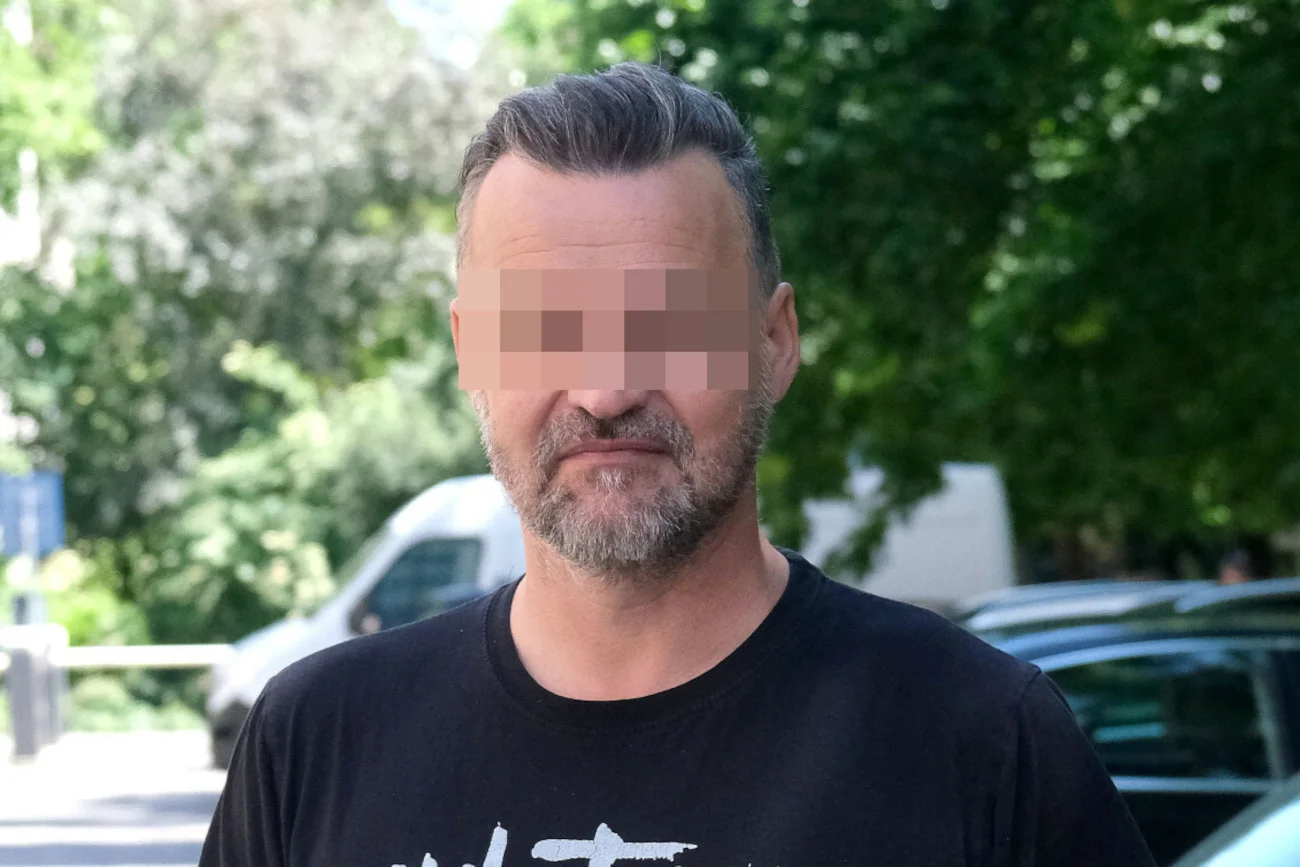 Adam K. zostaje na stanowisku w radiu.