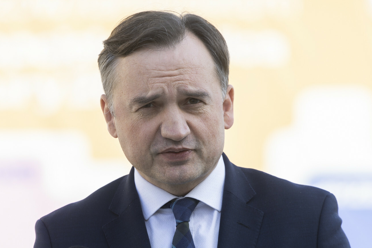 Jaki alarmująco o stanie zdrowia Ziobry. "Walczy o życie. Sytuacja jest bardzo ciężka"