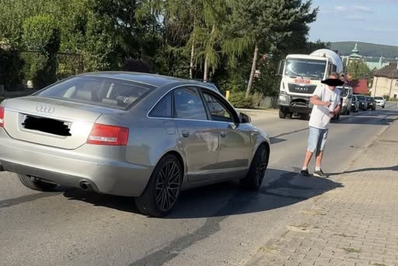 "Straciłem wiarę w ludzi...". Znany polski model przeżył niebezpieczną sytuację na drodze