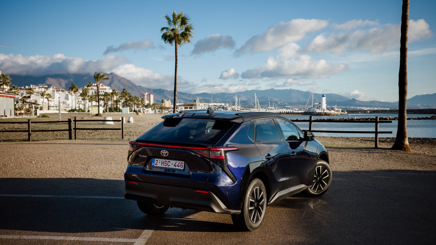 Nowa Toyota bZ4X jak kometa 3I/ATLAS. Japończycy skradli uwagę nie tylko nazwą