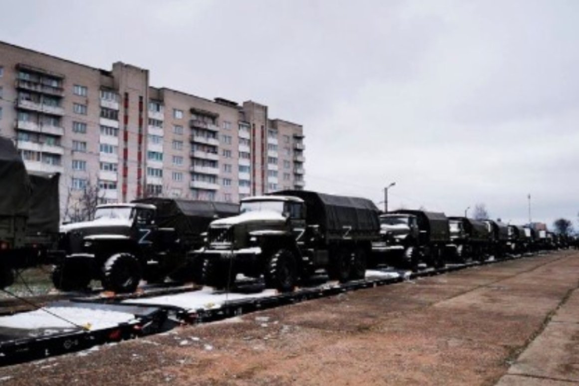 Rosjanie przerzucają sprzęt na Białoruś