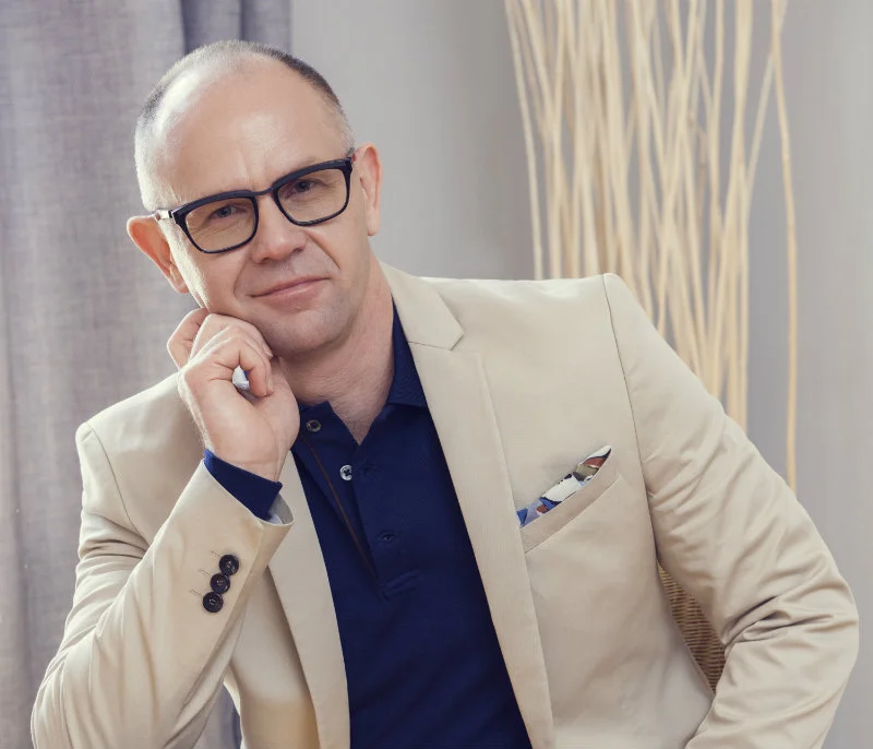 Mirosław Nowak, Country VP Grupy Essilor na Polskę i kraje bałtyckie